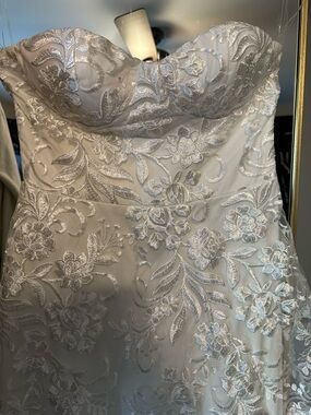 White Strapless Floral Lace Wedding Gown